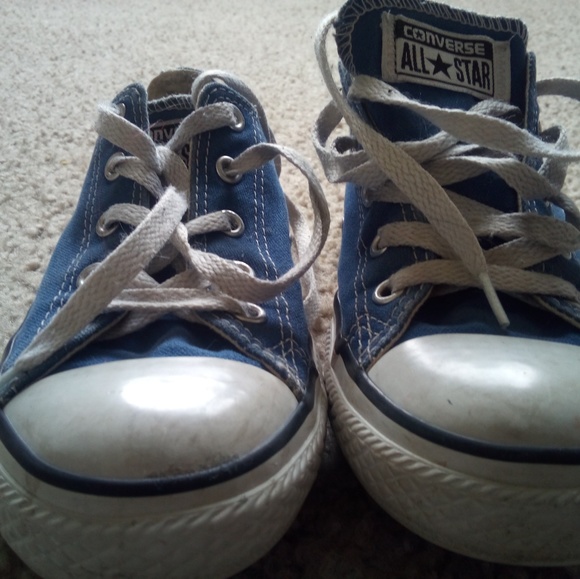 Converse - Picture 3 of 5